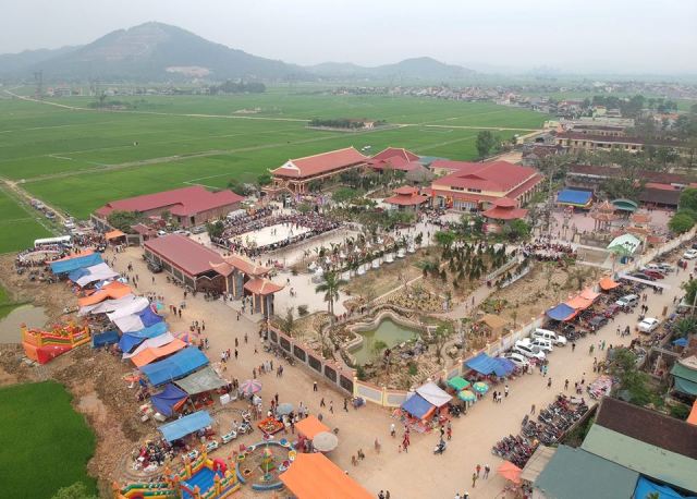 Nghệ An: Di tích LSVH đền - chùa Gám được UNESCO Việt Nam trao Bằng bảo trợ