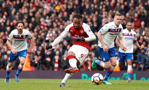 Arsenal 3 – 0 Stoke City: Hiệp hai bùng nổ, nhấn chìm đối thủ