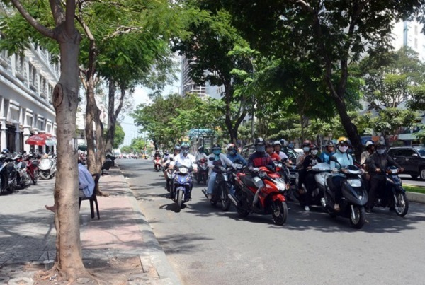 Dự báo thời tiết ngày 2/4: Bắc Bộ nhiệt độ tăng mạnh, Nam Bộ nắng nóng 35 độ C