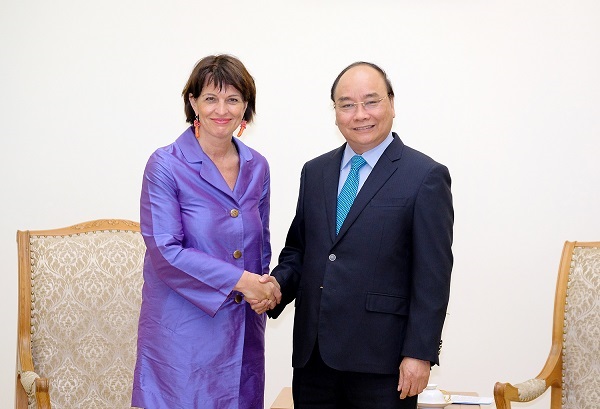 Thủ tướng Nguyễn Xuân Phúc tiếp Bộ trưởng Thụy Sĩ - Hình 1