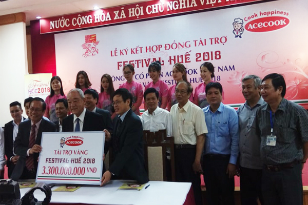 Acecook tài trợ 3,3 tỷ đồng cho Festival Huế 2018