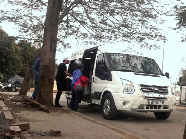 Công ty TNHH X.E Việt Nam vô tư đón trả khách: Bất chấp pháp luật