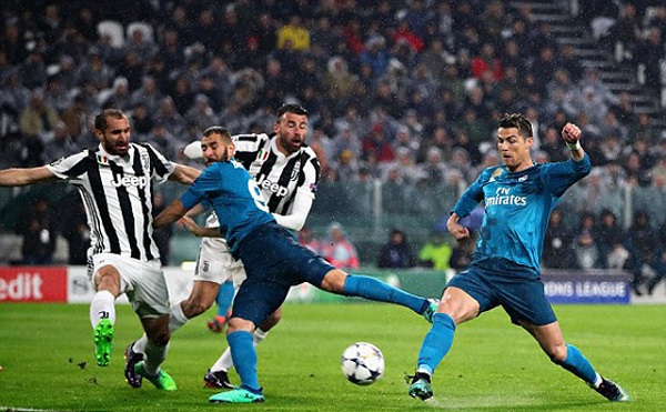 Champions League: Ronaldo ghi siêu phẩm, Real đặt một chân vào bán kết - Hình 1