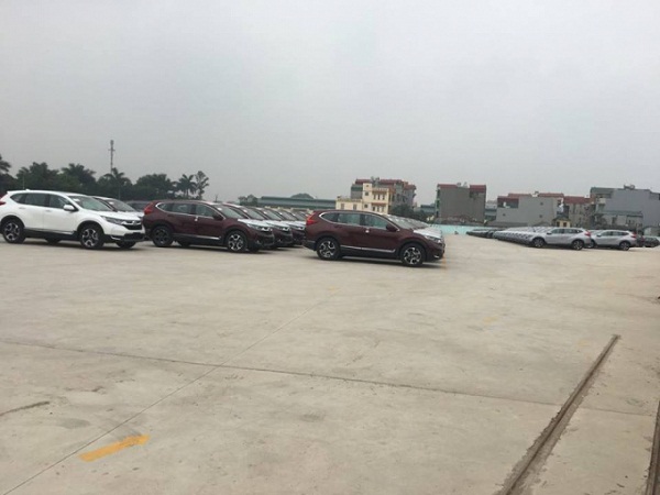 Đề nghị xử lý dứt điểm bãi xe mọc trên đất dự án tại xã Liên Ninh, huyện Thanh Trì!