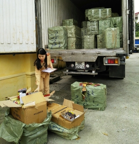 Thanh Hóa: Bắt giữ 5 tấn pháo điện không giấy tờ hợp lệ