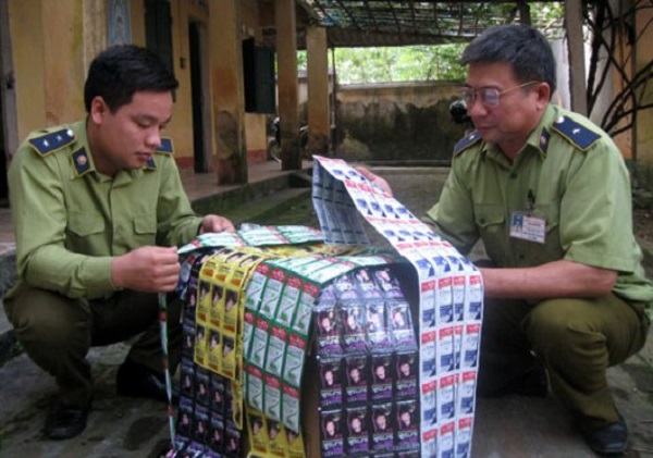 Phân biệt dầu gội thật và giả