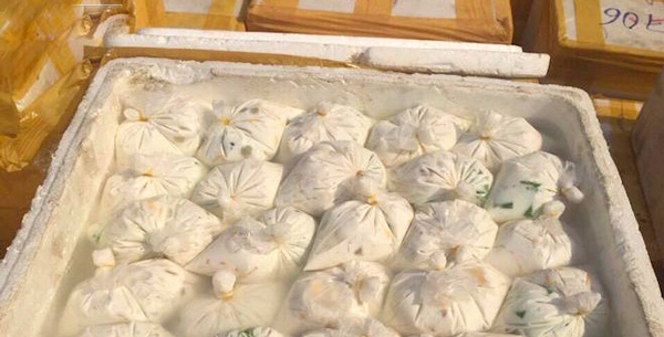 Thu giữ 2 tấn chè không rõ nguồn gốc trên đường ra Hà Nội tiêu thụ