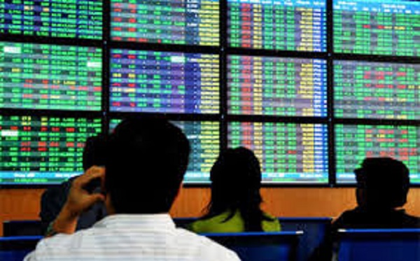 Rà soát, hoàn thiện khung khổ pháp lý phát triển thị trường tài chính