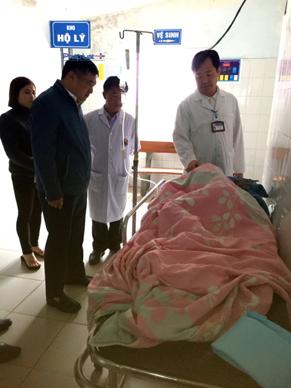 Hà Giang: 4 học sinh tiểu học nhập viện do uống thuốc trừ sâu