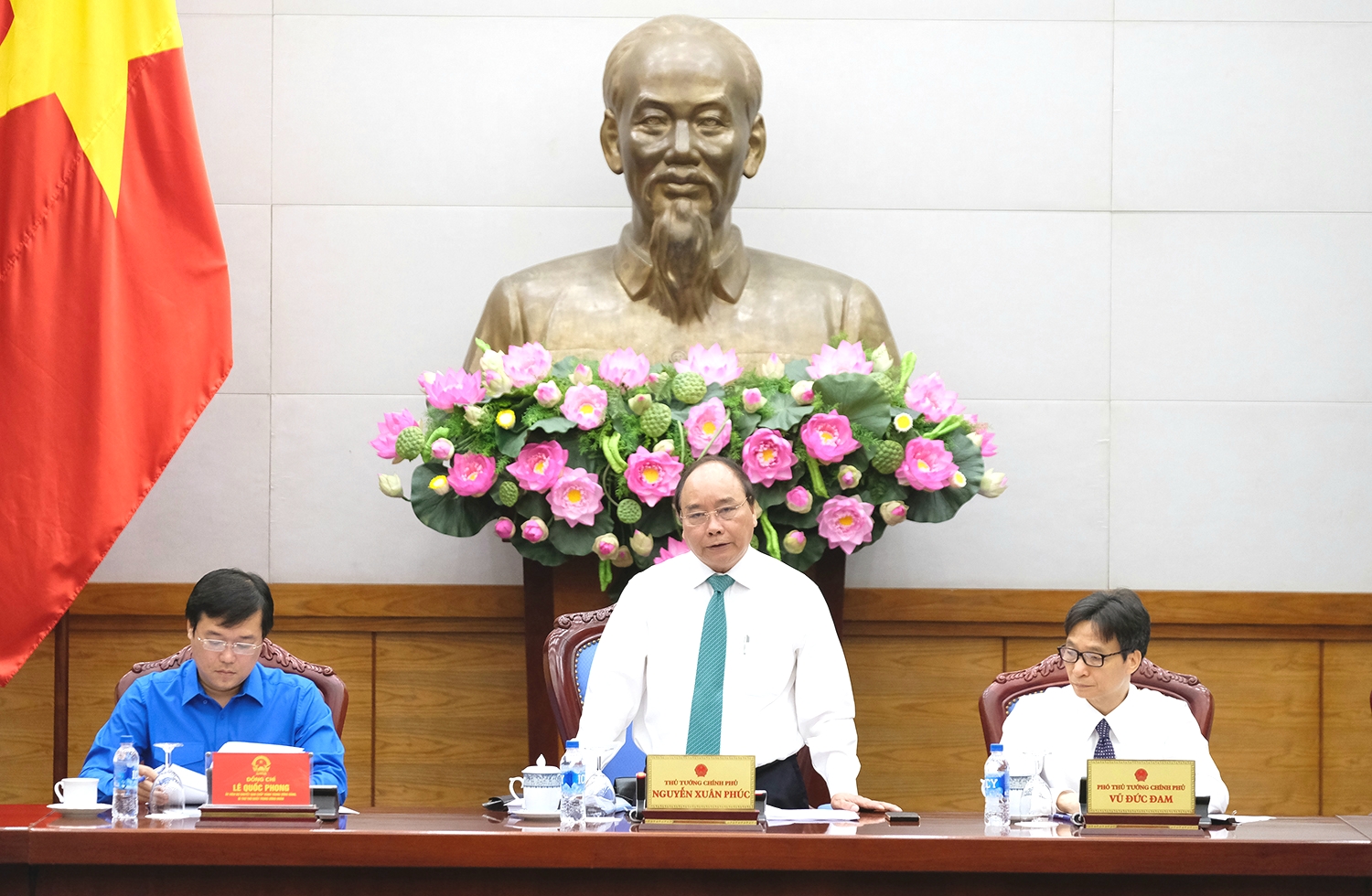 Thủ tướng Nguyễn Xuân Phúc làm việc với Trung ương Đoàn thanh niên Cộng sản Hồ Chí Minh - Hình 1