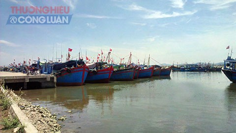 Thanh Hóa: Khẩn trương nạo vét cửa biển Lạch Bạng để thuận lợi cho tàu thuyền lưu thông - Hình 1