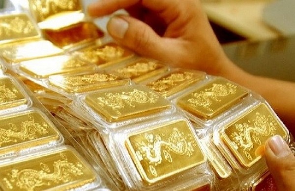 Giá vàng ngày 15/4 tiếp tục tăng mạnh