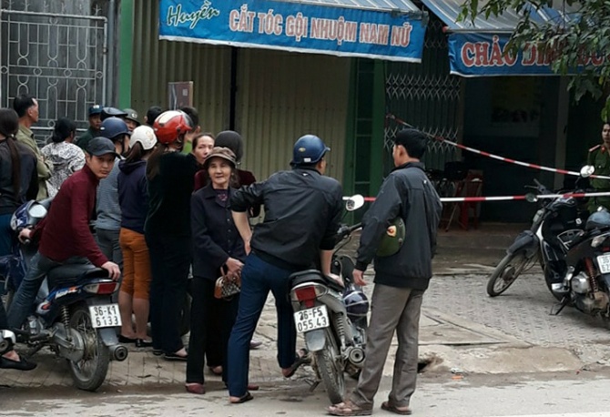 Thanh Hóa: Phát hiện hai vợ chồng chết bất thường trong quán gội đầu