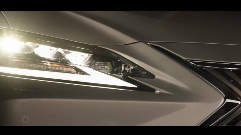 Lexus ES 2019 rò rỉ hình ảnh đầu tiên... - Hình 5