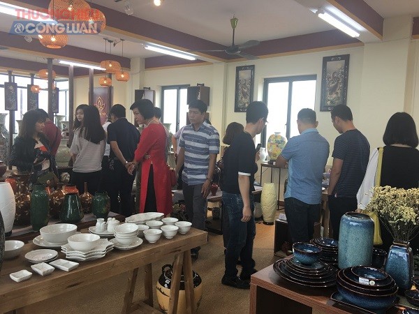 BATTRANG FAMILY: Nâng tầm thương hiệu gốm sứ Việt với CMCN 4.0 - Hình 3