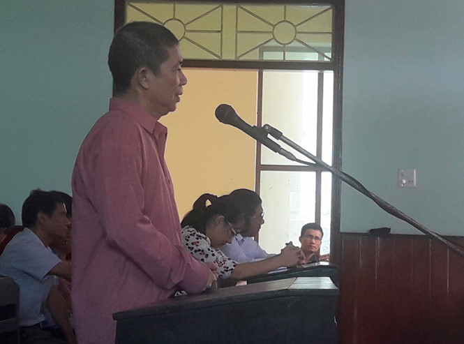 Nguyên Trưởng phòng thanh thuế nhận hối lộ: HĐXX đưa clip chứng minh bị cáo nhận tiền