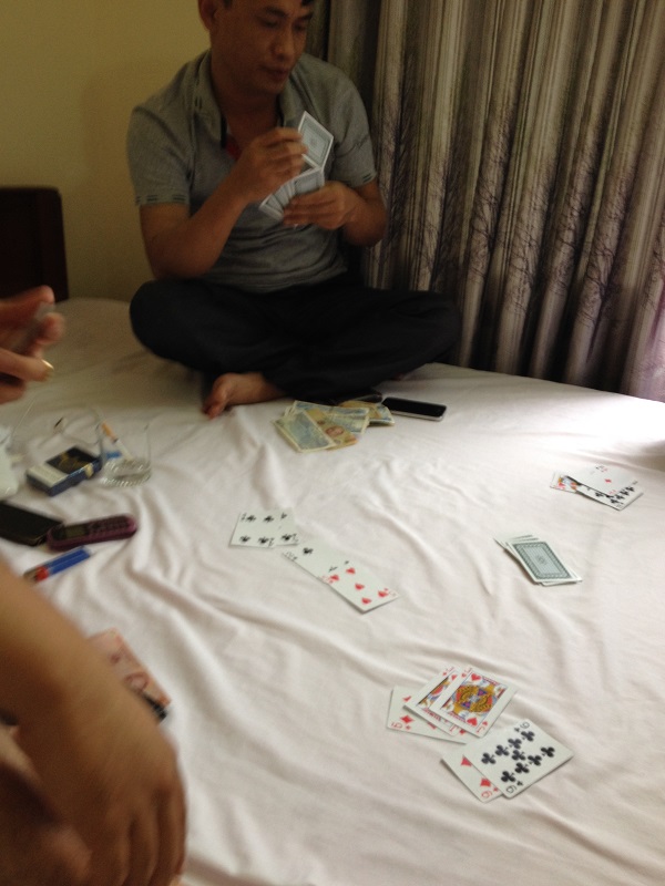 Thông tin tiếp về Phó Bí thư xã tham gia đánh bài ăn tiền tại Hải Phòng