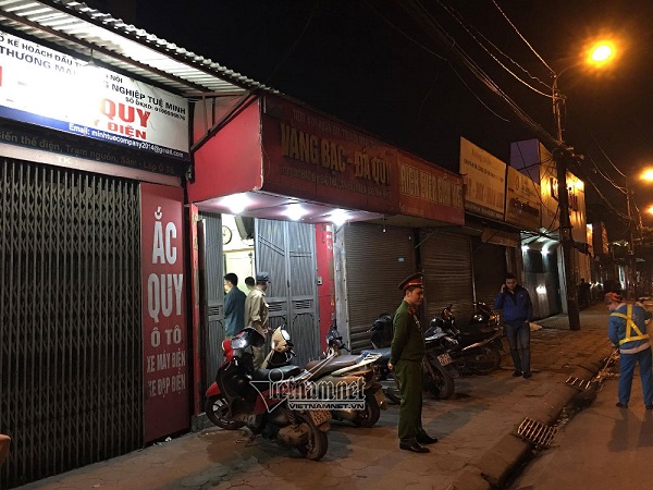 Bắt nghi phạm dùng súng cướp tiệm vàng ở Hà Nội - Hình 1