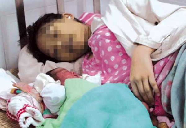 Ly kỳ bé gái 13 tuổi sinh con, 3 người đàn ông vướng lao lý