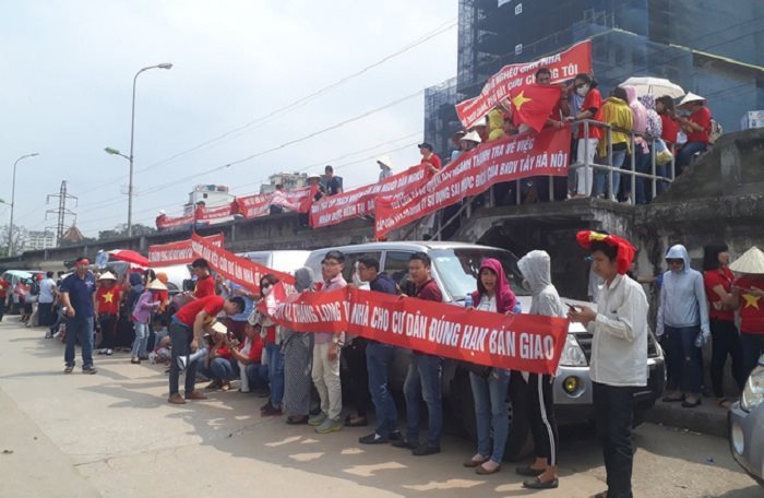 Cư dân Bright City tiếp tục ‘kêu cứu’, BIDV ‘hứa’ chưa thu lãi vay, giãn tiền nợ gốc