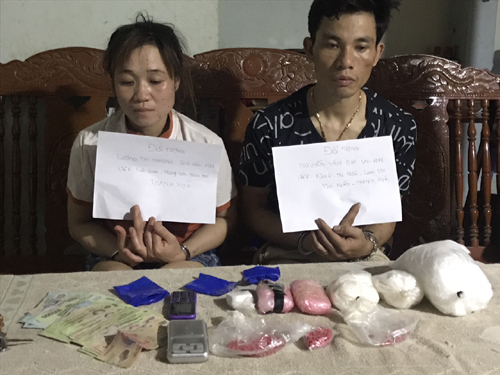 Thanh Hóa: Bắt 2 đối tượng mua bán, vận chuyển trái phép các chất ma túy từ Lào về