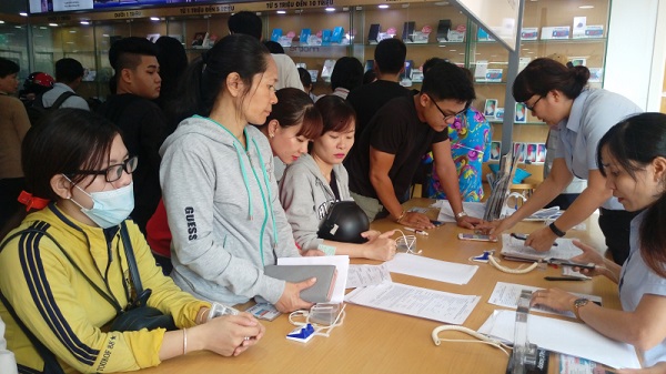 Nhà mạng mở đăng ký đến tận đêm, vẫn còn 30 triệu thuê bao chưa đăng ký thông tin