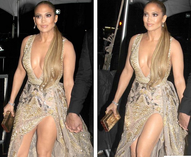 Jennifer Lopez đẹp hút hồn ở tuổi 48 - Hình 7