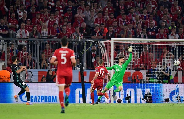 Ngược dòng đánh bại Bayern, Real đặt một chân vào chung kết