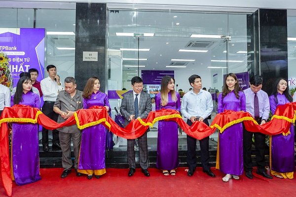 TPBank khai trương chi nhánh đầu tiên tại Nam Định - Hình 1
