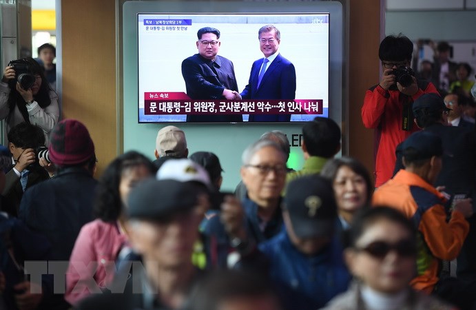 Hơn 34% khán giả truyền hình Hàn Quốc theo dõi cuộc gặp lịch sử - Hình 1