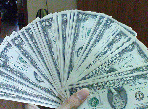 Hơn 100 triệu đồng bị mất trộm thủ phạm là nhân viên dọn phòng