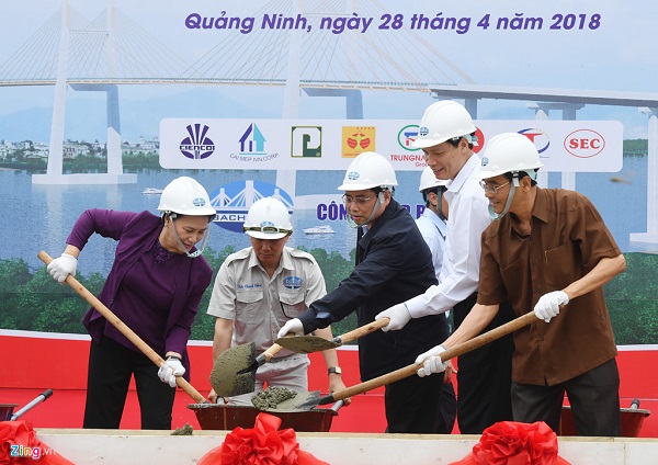 Hợp long cầu Bạch Đằng rút ngắn khoảng cách từ Hà Nội xuống Quảng Ninh chỉ còn 130 km - Hình 1