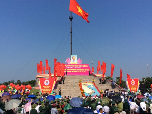 Quảng Trị tổ chức Lễ thượng cờ “Thống nhất non sông”