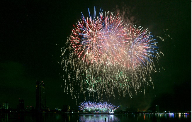 Lễ hội pháo hoa Quốc tế Đà Nẵng 2018: Bừng sáng những nhịp cầu Tình yêu
