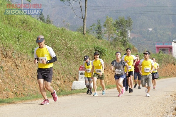 Hà Giang tổ chức giải Marathon Quốc tế “ Chạy trên cung đường hạnh phúc” - Hình 2