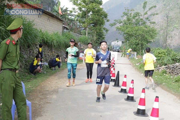 Hà Giang tổ chức giải Marathon Quốc tế “ Chạy trên cung đường hạnh phúc” - Hình 3