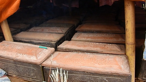 Hàng loạt hài cốt “phơi sương” tại Khai Sơn Hill Long Biên: Trách nhiệm thuộc về ai?