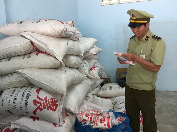 Gần 3 tấn đường kính lậu bị thu giữ tại cửa khẩu