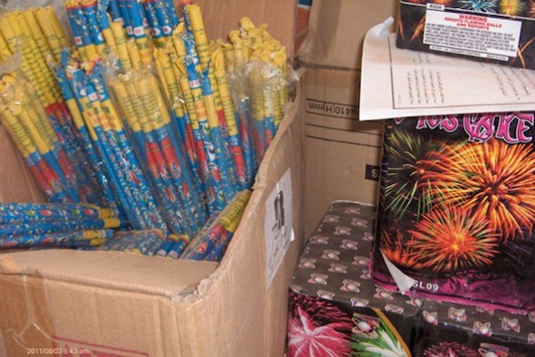 Cục Hải quan Lạng Sơn phát hiện 15kg pháo hoa