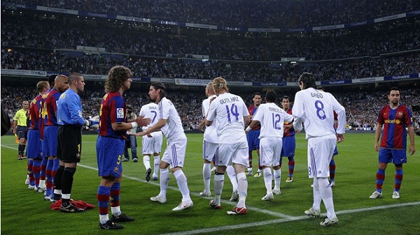 Barca vs Real: Ghét nhau đến từ hàng rào danh dự - Hình 1