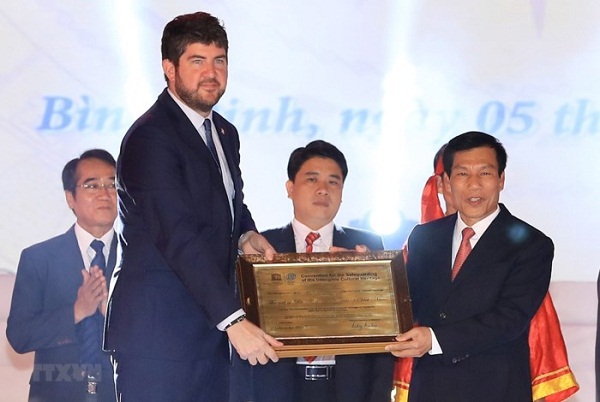 Thủ tướng Nguyễn Xuân Phúc dự lễ đón nhận bằng ghi danh Nghệ thuật Bài Chòi của UNESCO - Hình 2
