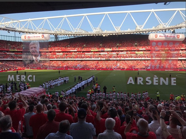 Arsene Wenger chính thức tạm biệt sân Emirates bằng chiến thắng 5 sao - Hình 2