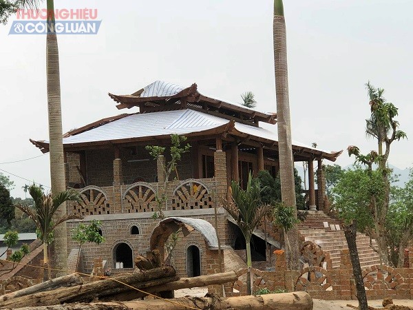 Ba Vì – Hà Nội : Công trình 'khủng' vẫn ung dung tồn tại dù quá hạn tháo dỡ