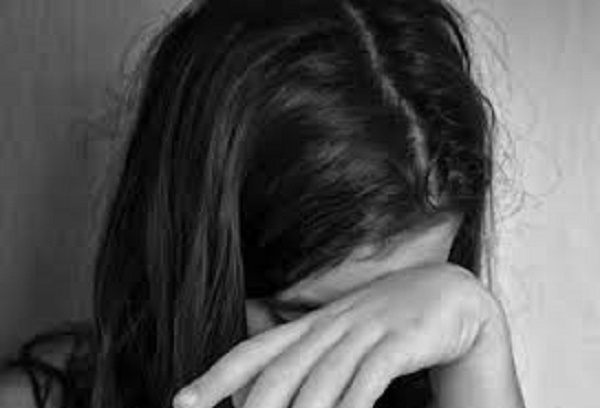 Thanh niên lạ mặt dụ dỗ chủ quán massage rồi cướp tài sản