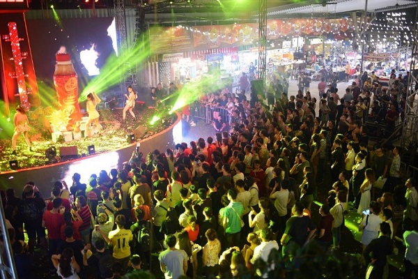 Từng bừng Lễ hội Phố hàng nóng với 100 gian hàng tại Đà Nẵng - Hình 1