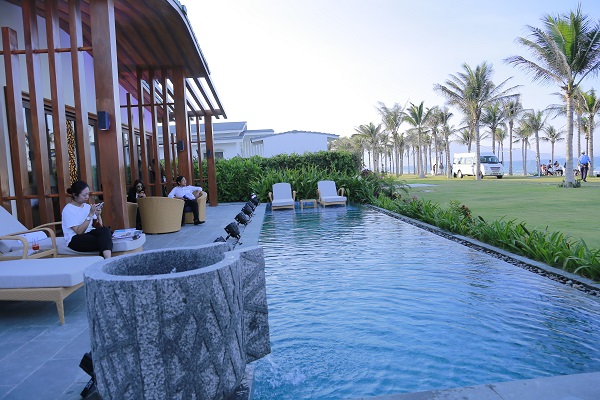 Khám phá khu nghỉ dưỡng siêu sang mang tầm đẳng cấp quốc tế - Mövenpick Resort Cam Ranh - Hình 1