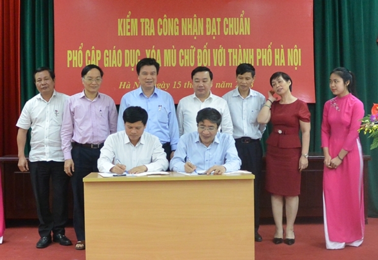 Hà Nội: Tiếp tục phát huy kết quả phổ cập giáo dục, xóa mù chữ