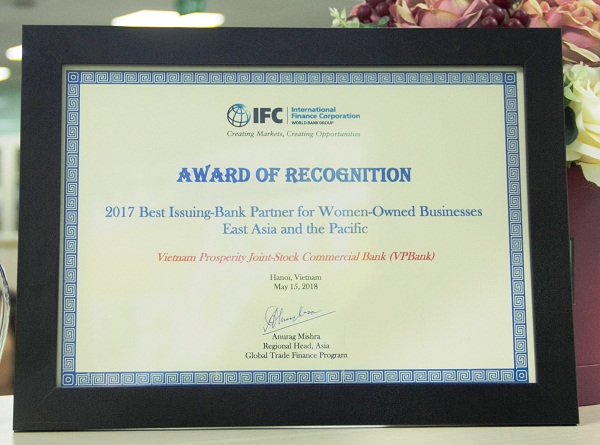 VPBank nhận giải thưởng Ngân hàng phát hành tốt nhất khu vực Đông Á - Thái Bình Dương - Hình 1