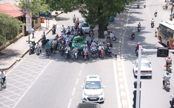 Ngày mai Hà Nội tiếp tục nắng gắt, nhiệt độ tăng cao