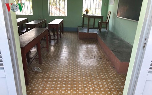 Giải quyết mâu thuẫn nam sinh lớp 10 bị bạn đâm tử vong trong lớp học